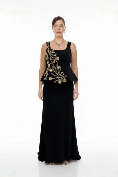 فستان سهرة أسود بأشرطة رفيعة، مقاس كبير، من بيبلوم 